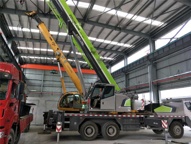 南康区高空车出租需要注意哪些安全事项？